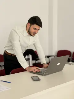 Ağa İsazadə