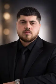 Qurban Qenberov