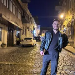 Rövşən Mustafayev