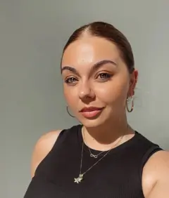 Амина Рза