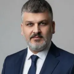 ELÇİN HÜSEYNOV